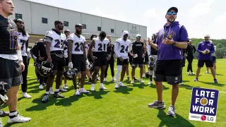 Simms Sees Ravens Defense Reclaiming Form Under Jesse Minter