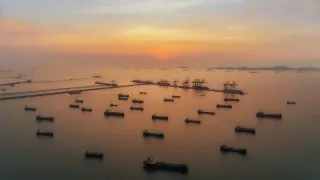 Brent Crude Drops to $97 as Gulf Exports Near Pre-War Levels