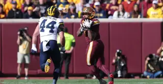 Michigan Falls to Minnesota 20-14, Losing Little Brown Jug for First Time Since 2014
