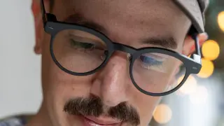 MemoMind One: The Privacy Tradeoff of Always-On Audio in Smart Glasses
