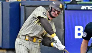 Padres Stun Brewers in NLDS Game 3, Cut Series Lead to 2-1