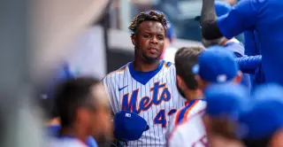 Mets move Brazobán to White Sox for two pitching prospects