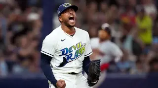 Peralta's Velocity and Ramirez's Error Decide ALCS Game 2