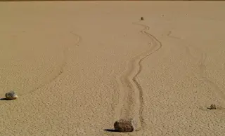 Death Valley Sailing Stones Move With Thin Ice and Light Winds, Scientists Explain
