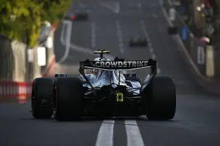 Mercedes' Baku Practice Dominance Masks Qualifying Chaos and Title Threat
