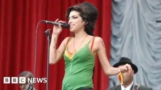 Mitch Winehouse hit with nearly £1m bill over Amy's memorabilia auctions