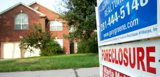 Foreclosure wave unlocks discounts for seasoned homebuyers