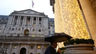 UK Inflation Surges to 3.5% as Fuel Costs Spike Ahead of Budget