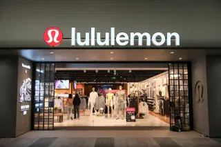 Lululemon sinks on weaker outlook as revenue declines
