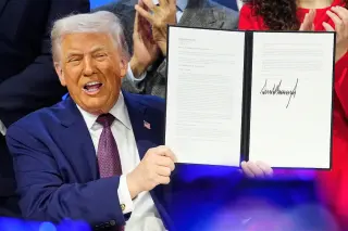 Trump's Gaza Reconstruction Plan Stalls as Donors Remain Silent