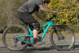 Study Finds Chain Dynamics, Not Suspension, Drive Most Pedal Kickback