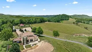 Tuscan Villa Nove: Napa-Style Winery Life in Tennessee for $7.9M