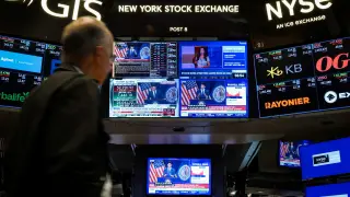 Wall Street trades on Columbus Day while bond markets stay shut