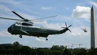 FAA probes Marine One near-miss near Reagan National Airport