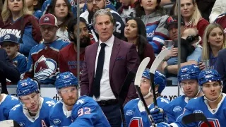 Bednar sidelined by facial injuries; Avalanche turn to assistants for two-game road swing