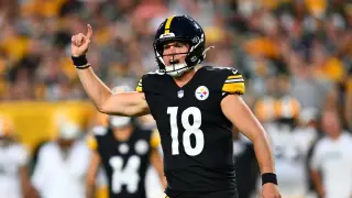 Howard Starts, Allar Follows as Steelers Rotate QBs