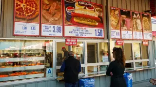 Costco tests jumbo chicken tenders, sparking calorie controversy
