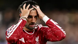 Hamstring Injury Rules Out Szoboszlai for Liverpool’s Man City Clash