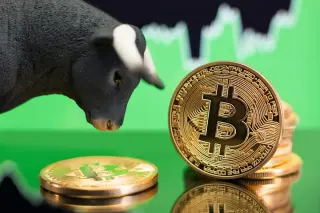 Oil Slide Triggers Bitcoin Breakout Above 50-Week Mark