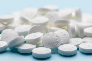 Low-Dose Aspirin May Lower Colorectal Cancer Recurrence in Genetically Defined Patients