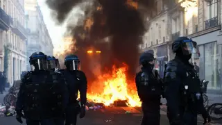 Paris synagogue ransacked amid France riots, but officials say no clear antisemitic motive