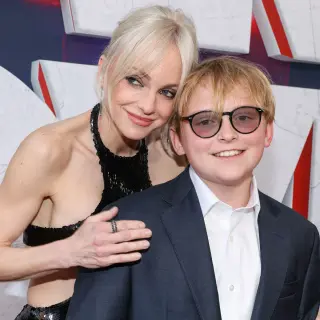 Anna Faris Speaks On Mom Guilt, Jack’s NICU Journey, and a Loving Blended Family