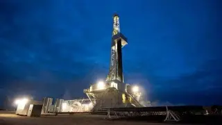 US Oilfield Drillers Pull Back as Prices Edge Higher