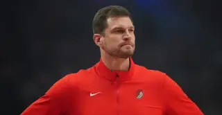 Splitter Weathering Coaching-Rumor Storm as Blazers Even Series
