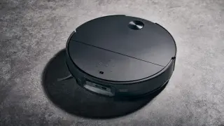 FCC Extends Foreign-Robot Ban to Vacuum Cleaners and Lawn Mowers