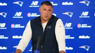 Vrabel Keeps Patriots' Roster in Motion Ahead of Season Opener