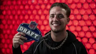 Cardinals keep Carson Beck’s starting-QB fate undecided