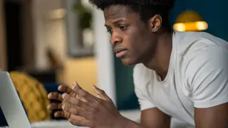 Gen Z Diverts Investment Funds to Sports Bets at Alarming Rate