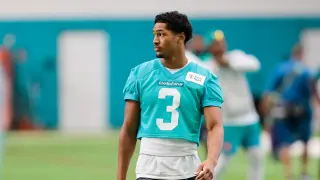 Dolphins Target Bold Week 2 Upset With Achane Breakout, Rookie Interception, and Deep-Throw Highlights