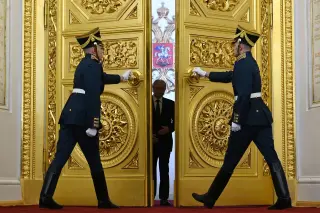 Putin's slipping ratings hint at an elite split over online control