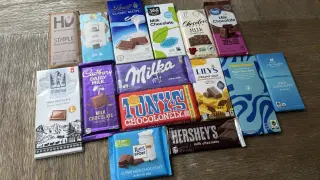 Milk Chocolate Showdown: 8 Buy-Worthy Bars, 7 to Decline