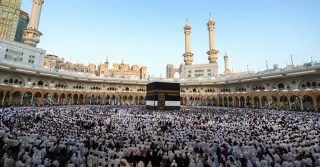 Mecca flashes first-ever emergency alert as Houthis escalate strikes
