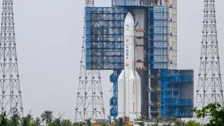 Weather stalls China's ambitious Chang'e 7 moon mission to the south pole