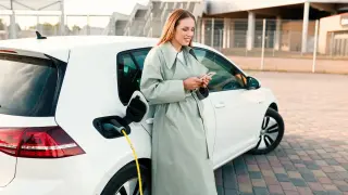 ChargePoint Rockets 74% as Q2 Revenue Beats and Loss Narrows