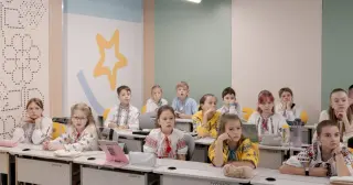 Ukraine’s Fifth School Year Begins in Bunkers as Russian Strikes Intensify