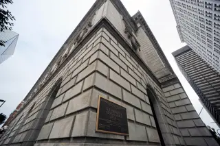 U.S. judge allegedly engaged in sexual encounter with police officer in chambers, report says