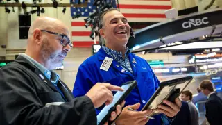 S&P 500 Marks Four-Year Bull Market Anniversary Amid AI-Driven Gains and Yield Concerns