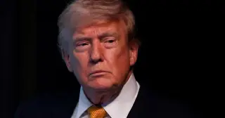 Trump’s 250-Foot Arch Draws Nazi Echoes as DC Panel Approves Vanity Project