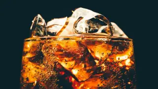 Sugar's Cognitive Cost May Partially Fade After Diet Change, Rodent Review Finds
