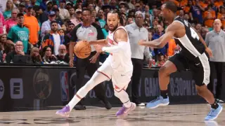 Knicks close Finals opener with 11-0 run to take Game 1 over Spurs