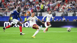 Spain’s 17-Pass Masterstroke Seals Semifinal Victory Over France