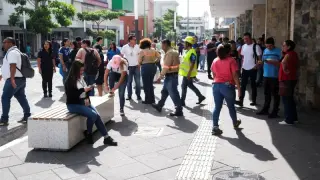 Quake off Chiapas jolts Central America, tsunami warning issued