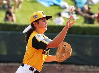 Kinley Rasmus Shatters LLWS Records Despite Exit