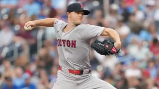 Yankees sweep Red Sox in Wild Card Series after dominant 9-2 Game 2 victory