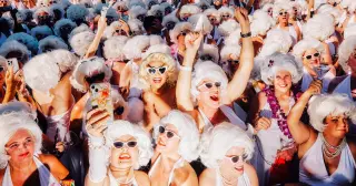 Palm Springs Celebrates Marilyn Monroe's Centennial with Guinness-Record Look-Alike Gathering