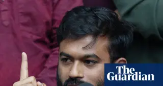 Cockroach leader Dipke detained in Delhi as police block flag protests